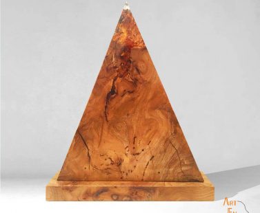 Trophée Pyramide bois et résine sur mesure made in France