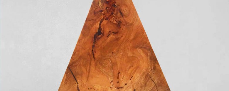 Trophée Pyramide bois et résine sur mesure made in France