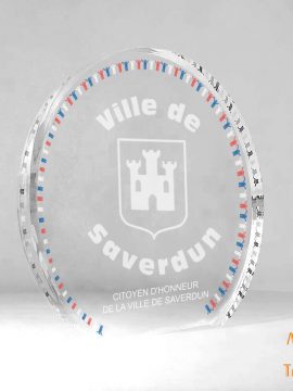 Trophée plexiglas 100% made in France sur mesure deal toys tombstone Mairie