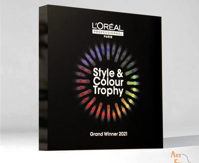 Trophée plexiglas sur mesure 100% made in France