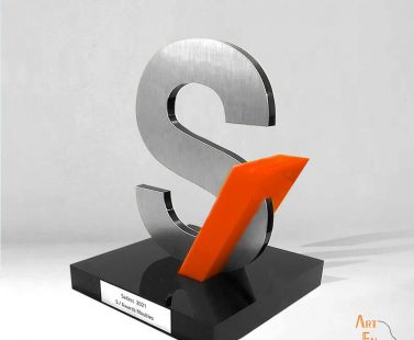 Trophée métal plexiglas 100% made in France