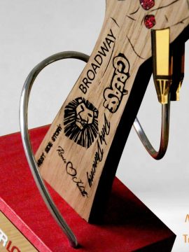 Trophée micro made in France sur mesure