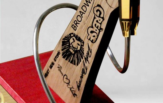 Trophée micro made in France sur mesure