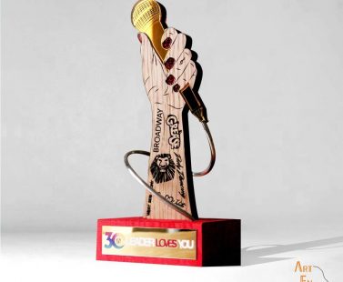 Trophée micro made in France sur mesure