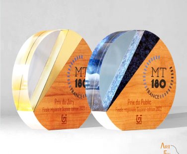 création trophées sur mesure