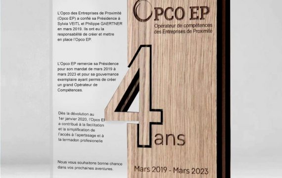 création trophées sur mesure