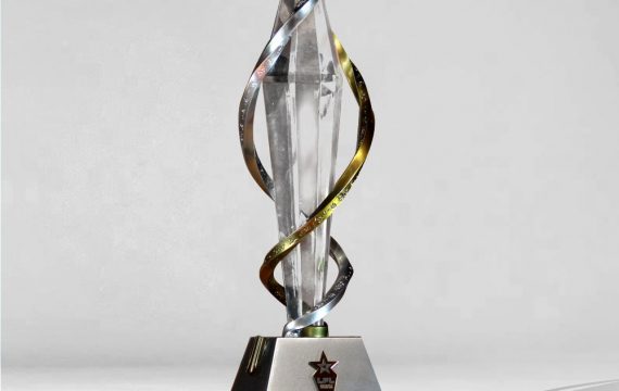 trophée e-sport luxe