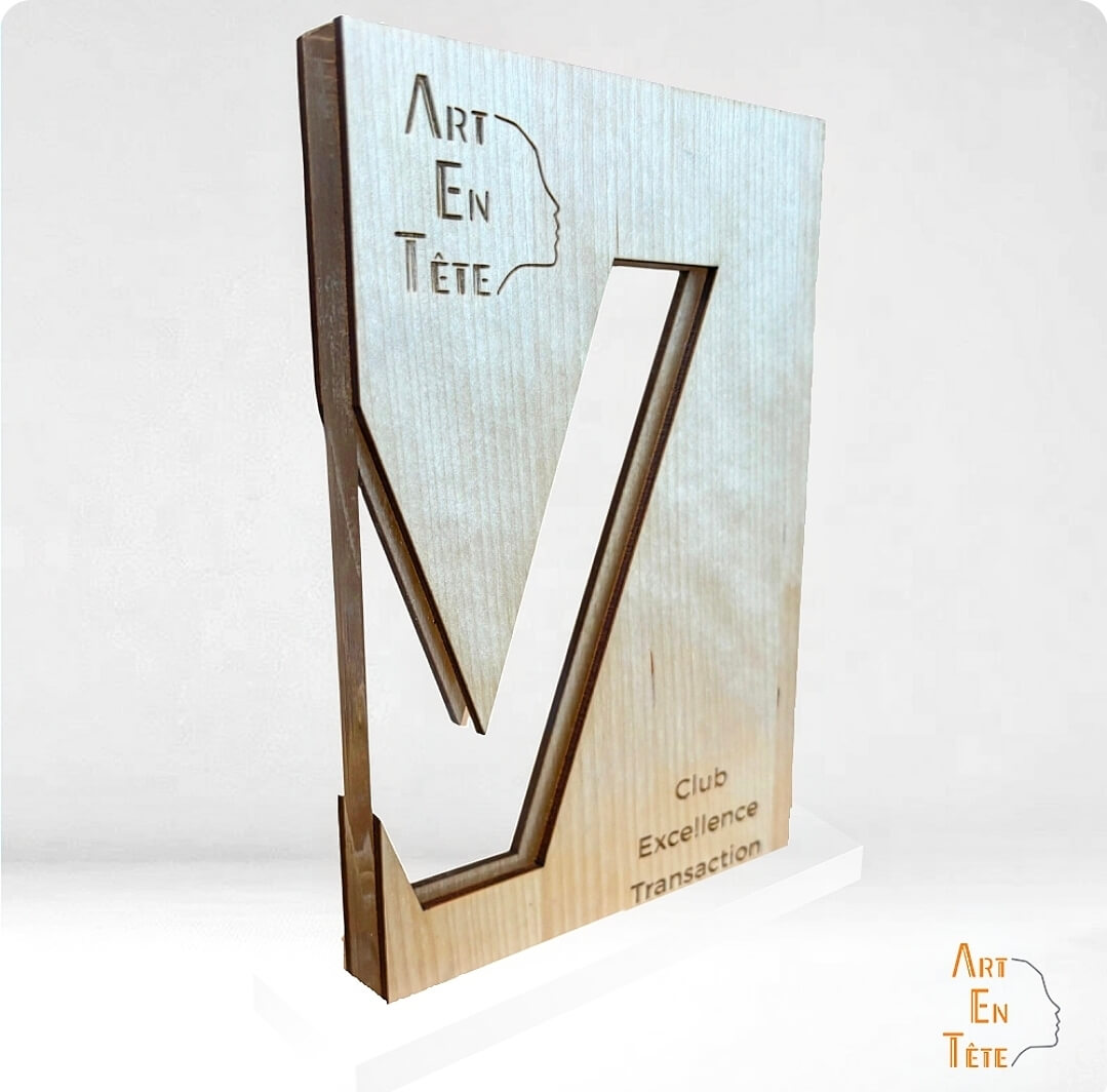 création trophées sur mesure