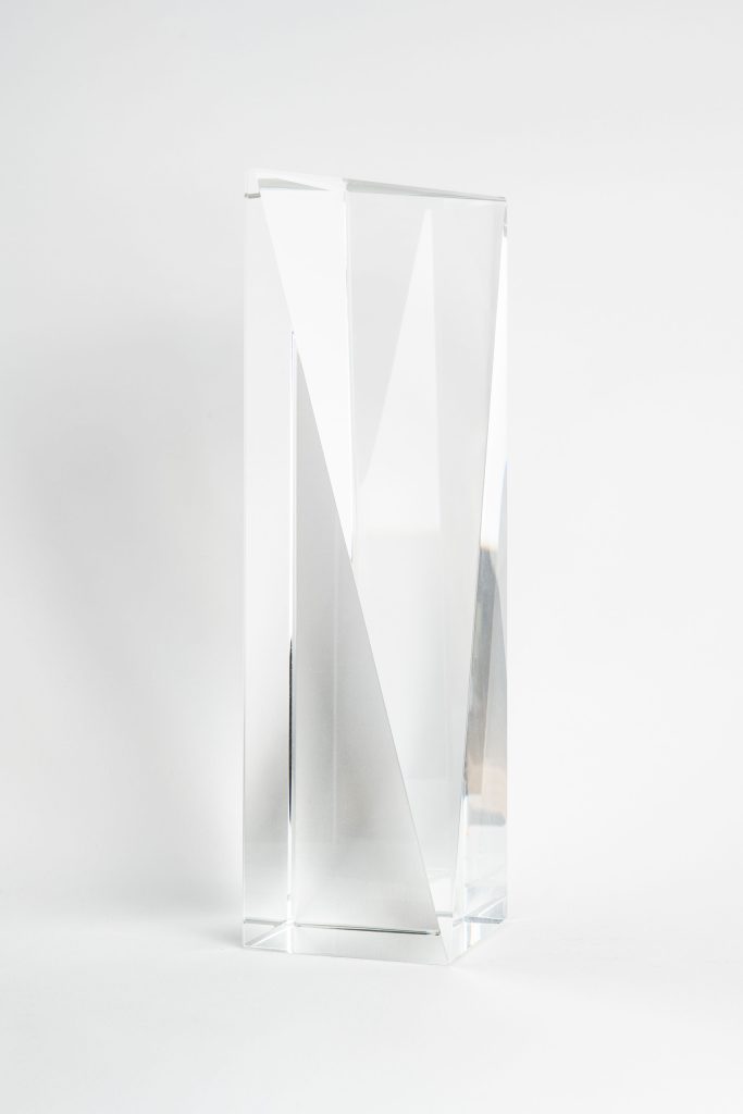 trophée totem élégant en verre