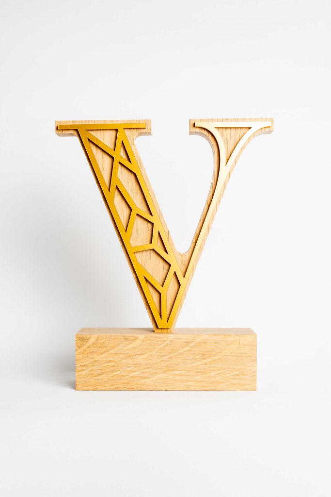 création trophées responsables sur mesure